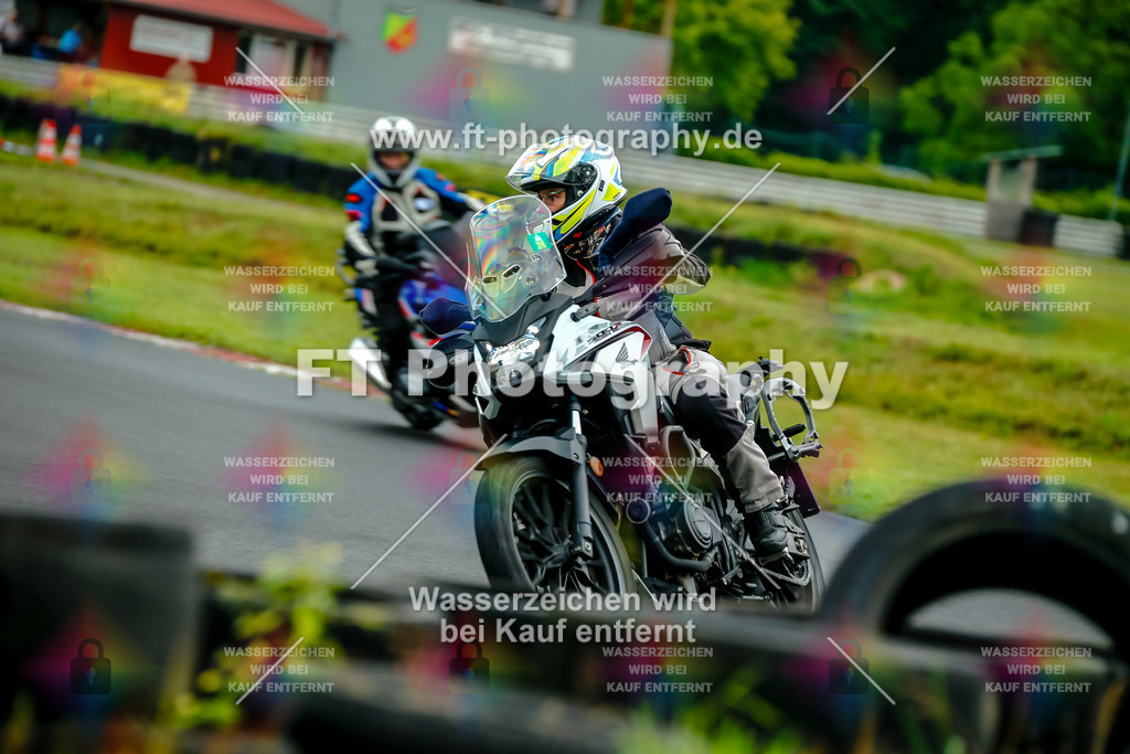 VBK-4071 | Hier findet Ihr Bilder von Touristenfahrten auf der Nürburgring Nordschleife oder von anderen Veranstaltungen die ich besucht habe. Viel Spass beim Durch Schauen 