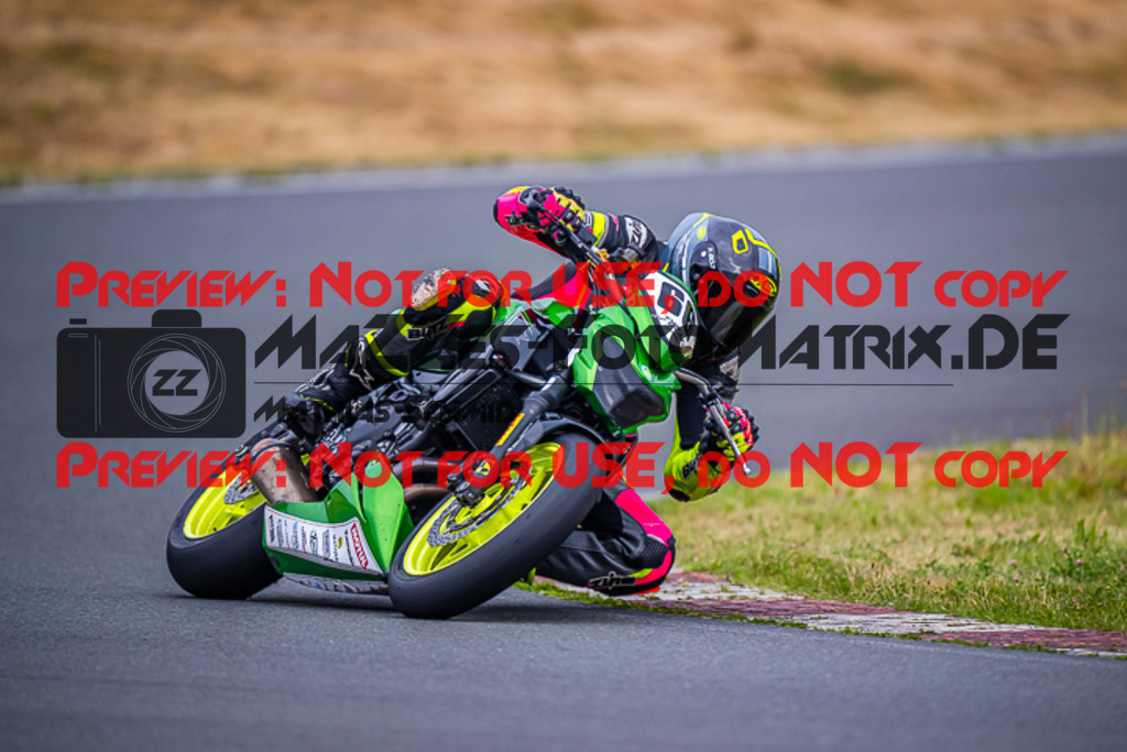 MaZZes_FotoMatrix_220723_1537 | TWIN