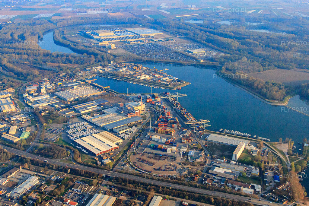 Luftbild: Hafen Germersheim in Germersheim im Bundesland Rheinland-Pfalz in Deutschland. Foto: IMG_49204.jpg vom 28.03.2012 durch Werner Riehm/FLY-FOTO.de
