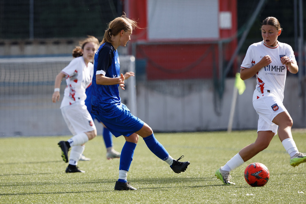 FCHMÜN_250907_4278 | Fotopresso – Sportfotografie in Heidenheim & Umgebung. Professionelle Sportfotografie für unvergessliche Momente. Dynamische Action-Shots, emotionale Szenen & hochwertige Bilder. - Realisiert mit Pictrs.com