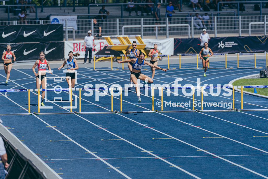 Deutsche Meisterschaften U20 / U16 2026 | Mieke Wübben, LG Emstal Dörpen, 725, 400 Meter Hürden, Deutsche Meisterschaften der U20 &amp; U16 2026, Lohrheidestadion Bochum-Wattenscheid, 11.07.2026. Foto: Marcel Schwering / sportimfokus - Realisiert mit Pictrs.com