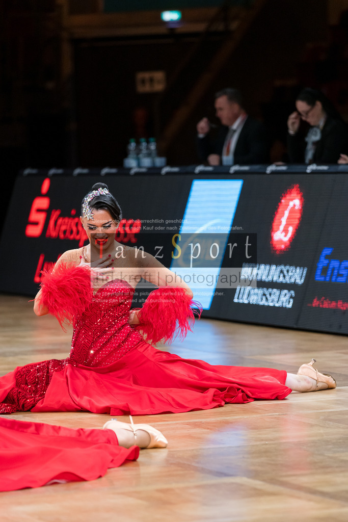 20241109_DM-Formationen_Vorrunde_2939 | Tanzsportbilder, Standardtanz, Lateintanz, WDSF, DTV, LTVB, dancecomp, goc, hessen tanzt, blaues band der spree, walzer, tango, wiener walzer, slowfox, quickstepp, samba, rumba, cha-cha-cha, paso doble. jive, hd-kroft photography, turniertanzsport