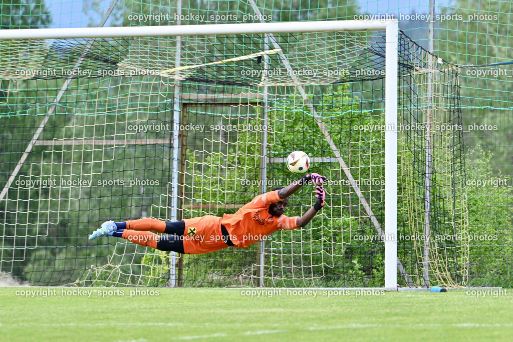 FC Faakersee vs. URC Thal Assling | #99 Ayotunde Ezekiel Ikuepamitan URC Thal Assling, FC Faakersee vs. URC Thal Assling, FC Faakersee vs. URC Thal Assling am 04.05.2025 in Finkenstein (Sportplatz Finkenstein), Austria, (Photo by Bernd Stefan)