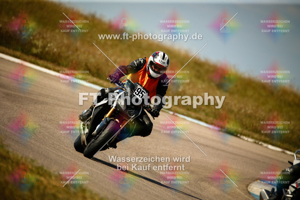 _MOT9501 | Hier findet Ihr Bilder von Touristenfahrten auf der Nürburgring Nordschleife oder von anderen Veranstaltungen die ich besucht habe. Viel Spass beim Durch Schauen 