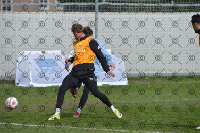 RGE_8862 | Hertha BSC, 2.Bundesliga, Herren, Training, Saison 2025/26, Luca Schuler  ( Hertha BSC ), Dienstag, 31.03. 2026,   Fotograf: Ralf Gebhardt - Realisiert mit Pictrs.com