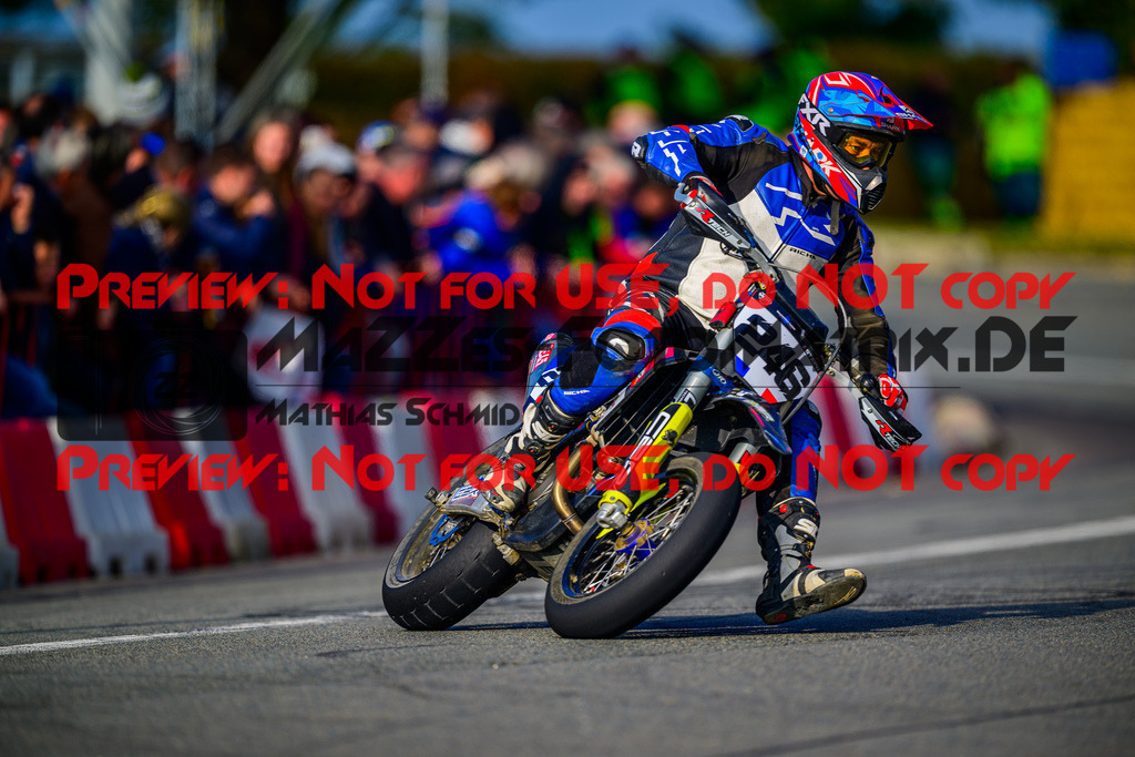 MaZZes_Fotomatrix_20251012_6007705_3224 | SENIOR