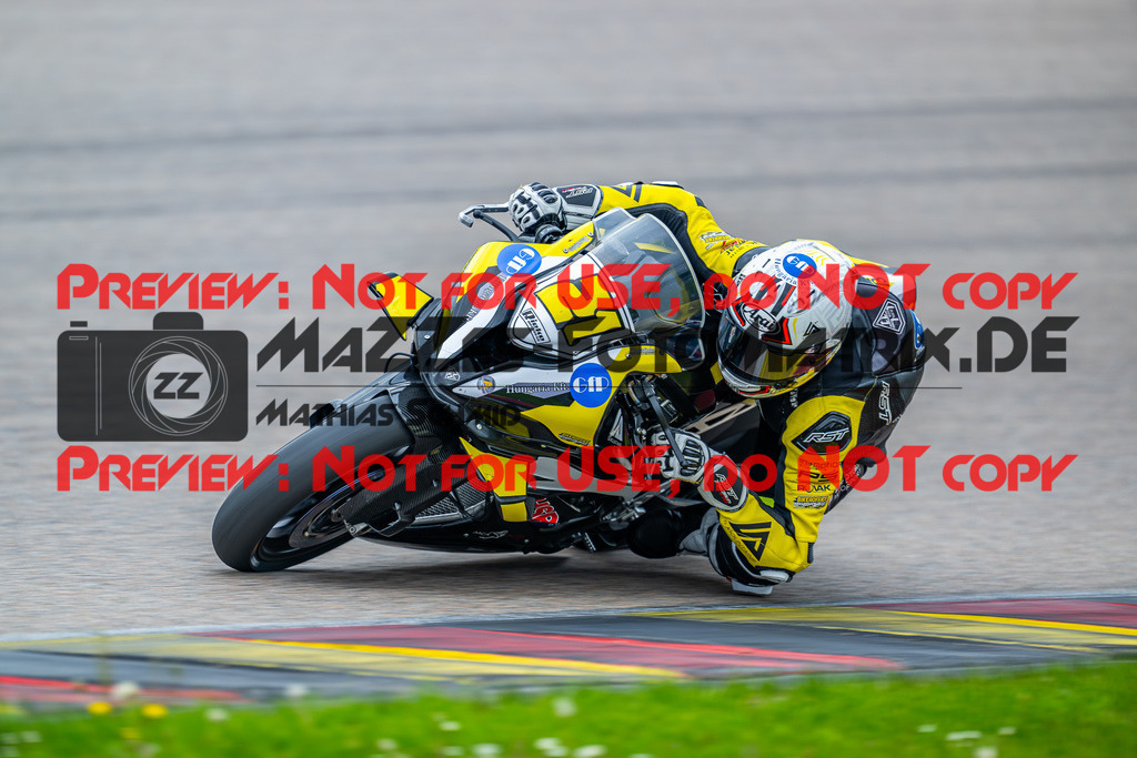 MaZZes_FotoMatrix_240504_6007705_3445 | STK1000
