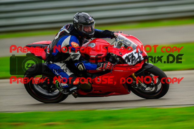 MaZZes_Fotomatrix_20241002_6007705_9219 | GELB