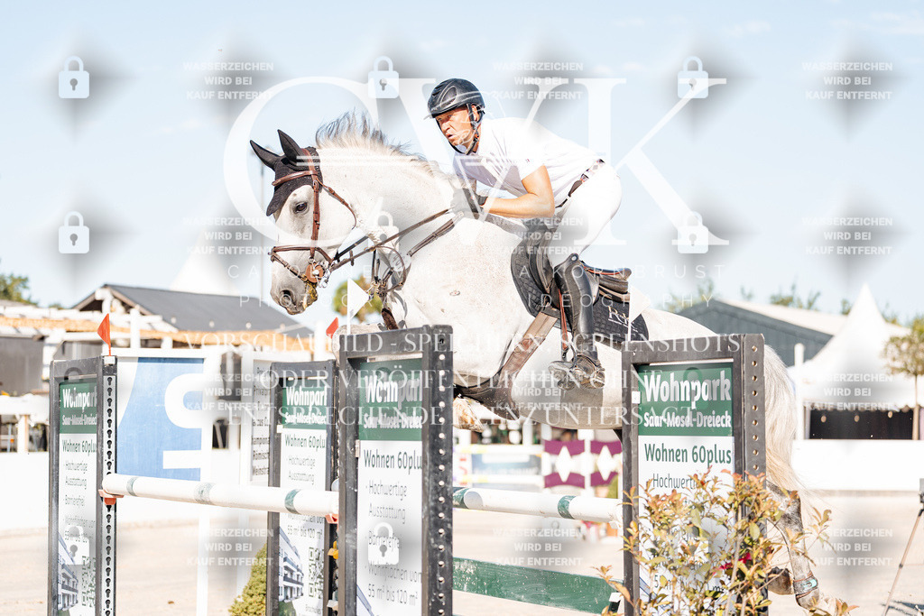 CK904403 | Turnierfotografie Pferdefotografie Trier Rheinland-Pfalz Pferdesport Reitsport Tierfotografie Sportfotografie Pferdevideo Pferdevideografie Equestrianvideography equestrianphotography  - Realisiert mit Pictrs.com