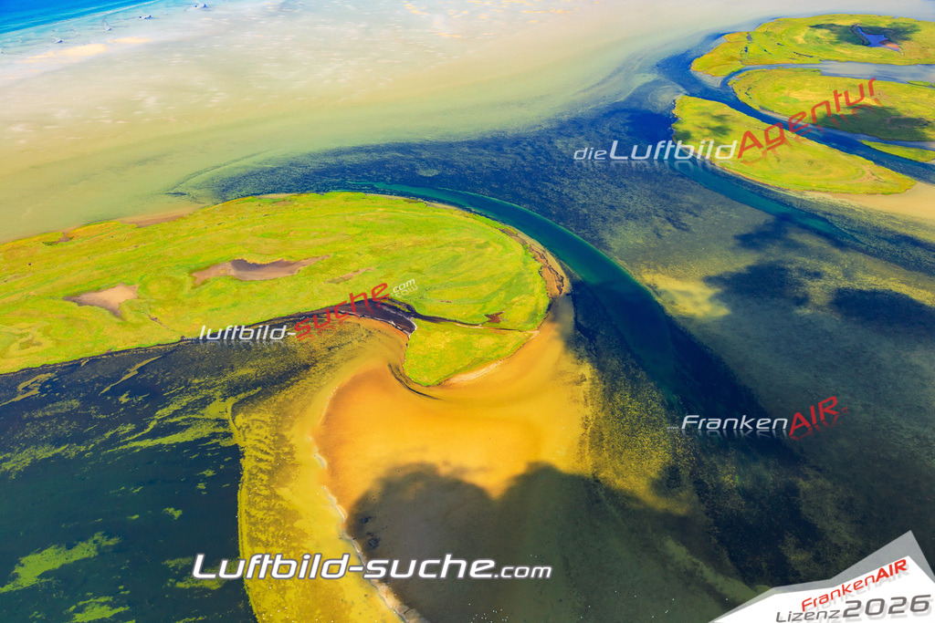 Die Luftaufnahme Grosser_werder - Zingst wurde vom UL-Flugzeug (keine Drohne) aus fotografiert.Hohe Druck- Auflösung-die Geschenkidee!