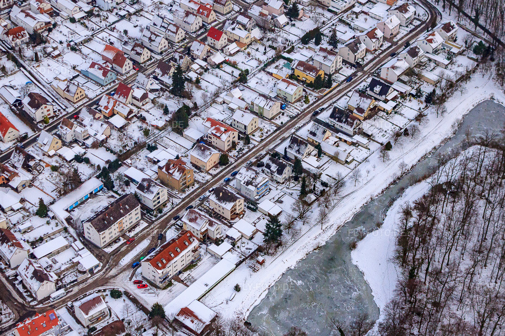 Luftbild: Siedlung Gartenstadt Im Winter bei Schnee in Kandel im Bundesland Rheinland-Pfalz in Deutschland. Foto: IMG_23506.jpg vom 16.01.2010 durch Werner Riehm/FLY-FOTO.de