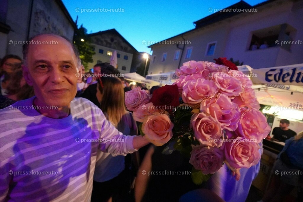 o-news-2023-Juli15-Marktfest_Reutte2-DSC01718 | Info aus dem Bezirk Reutte/Ausserfern Tirol sowie eine umfangreiche Bilddatenbank über die gesamte Region: Lechtal, Talkessel Reutte, Tannheimertal, Zwischentoren. Lech, Plansee, Zugspitze, Grenztunnel, B179, Fernpassstraße, Verkehr, Lawinen, Tradition, - Realisiert mit Pictrs.com