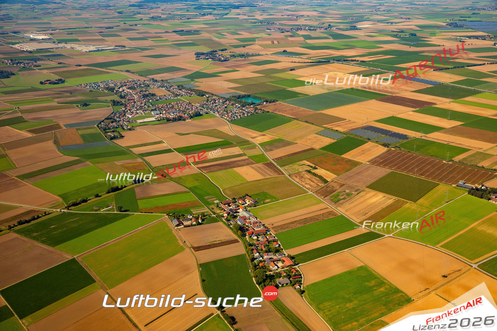 Das Luftbild zeigt : Kleinweichs Otzing - Die Luftaufnahme wurde 2023 vom UL-Flugzeug aus erstellt ( keine Drohne ) - Hochauflösende Luftaufnahme - Für grossformatige Ausdrucke geeignet. Die Geschenkidee !Mit Lizenz und Bildrechte bestellbar
