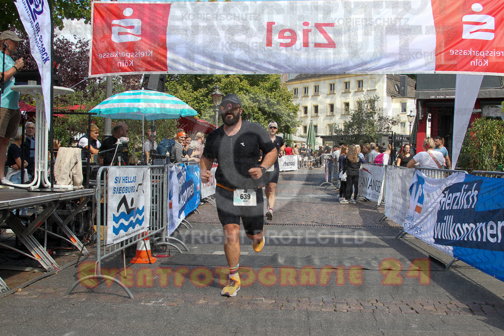 250824_1439_EV4_2045 | Sportfotografie im Rhein-Sieg Kreis, Köln, Bonn, NRW, Rheinland Pfalz, Hessen, etc. Unser Tätigkeitsfeld umfasst den Laufsport vom Volkslauf über den Marathon, Duathlon, Triathon bis zum Ultralauf wie Kölnpfad Ultra oder Schindertrail.