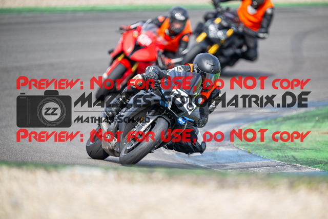 MaZZes_FotoMatrix_240701_6007705_1372 | INST