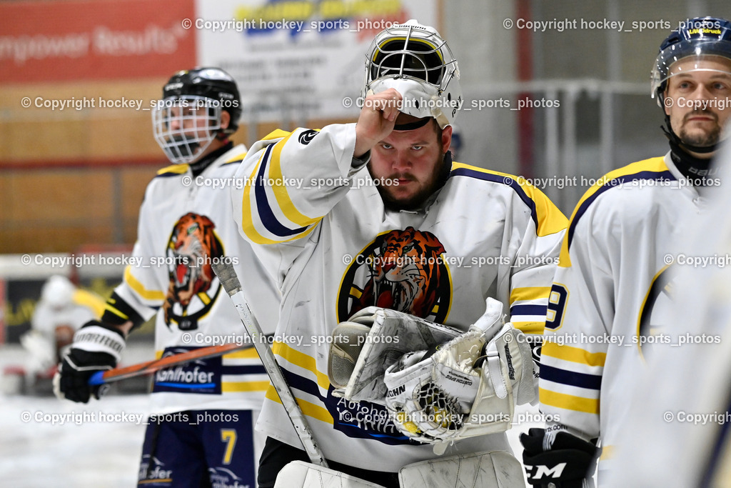 EC Tigers Paternion vs. Tarco Wölfe II | #1 Oberrauner Maximilian EC Tigers Paternion, EC Tigers Paternion vs. Tarco Wölfe II, EC Tigers Paternion vs. Tarco Wölfe II am 19.12.2024 in Spittal an der Drau (Eissportzentrum Spittal), Austria, (Photo by Bernd Stefan)