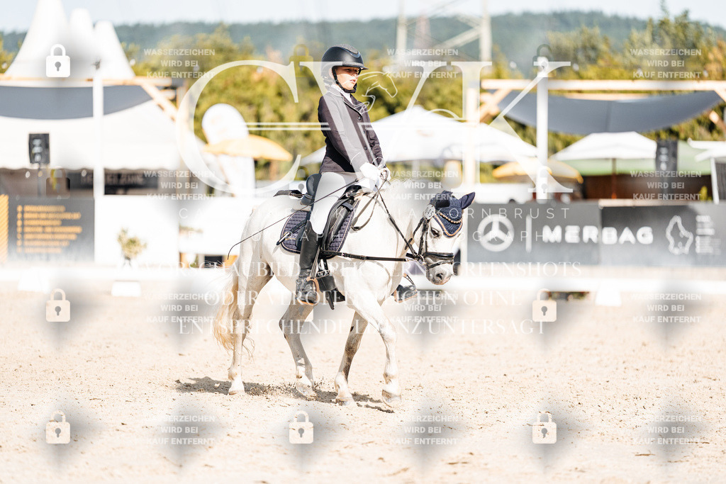 CK905701 | Turnierfotografie Pferdefotografie Trier Rheinland-Pfalz Pferdesport Reitsport Tierfotografie Sportfotografie Pferdevideo Pferdevideografie Equestrianvideography equestrianphotography  - Realisiert mit Pictrs.com