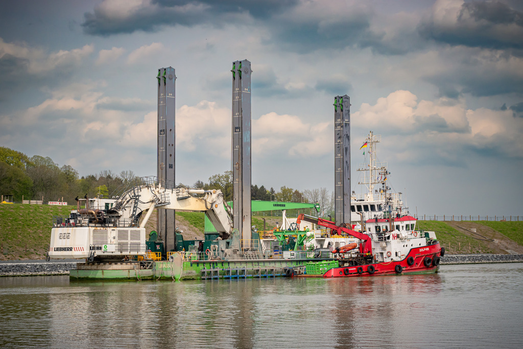 AAC_6578 | Entdecken Sie hochwertigen Fotodruck auf Leinwand, Acrylglas, Alu-Dibond und weiteren Materialien bei Fotodruck Online. Gestalten Sie individuelle Wandbilder in bester Qualität – ideal für besondere Erinnerungen und stilvolle Dekorationen. 