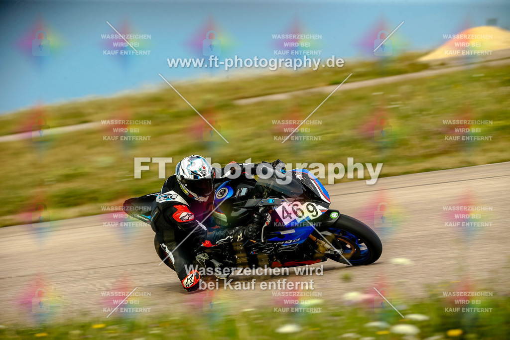 Chambley Juli-0810 | Hier findet Ihr Bilder von Touristenfahrten auf der Nürburgring Nordschleife oder von anderen Veranstaltungen die ich besucht habe. Viel Spass beim Durch Schauen 