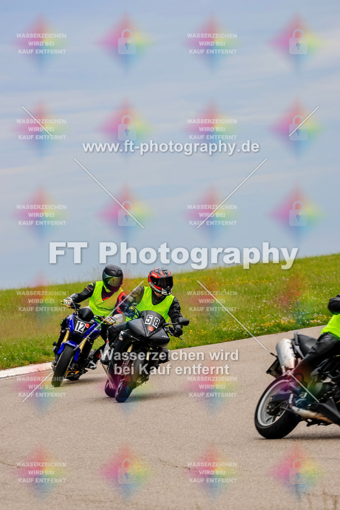 MotoTeam-2255 | Hier findet Ihr Bilder von Touristenfahrten auf der Nürburgring Nordschleife oder von anderen Veranstaltungen die ich besucht habe. Viel Spass beim Durch Schauen 