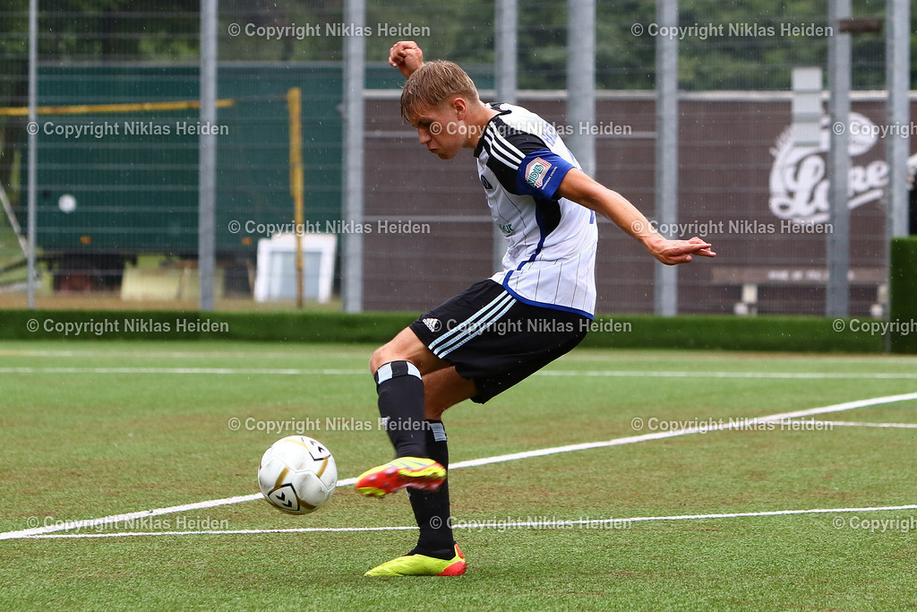 NH_SVEichede_HamburgerSVU21_Testspiel_30062024 | #6 Benjamin William Lamce (Hamburger SV U21)Fußball I Herren I Testspiel I Saison 2024-2025 I SV Eichede - Hamburger SV U21 I 30.06.2024 I Waldstadion Lütjensee