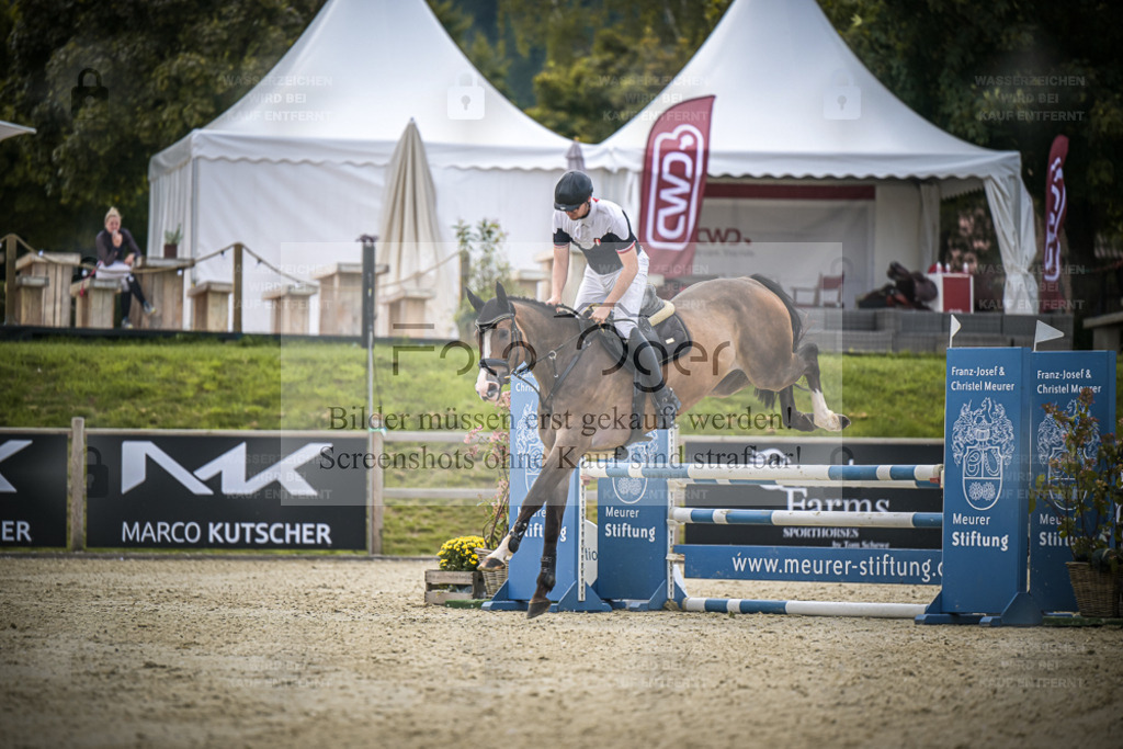 DOS_5385 | Entdecke hochwertige Reitturnierfotos von Foto Oger. Professionell, emotional und authentisch – jetzt Lieblingsmomente im Shop bestellen. - Realisiert mit Pictrs.com