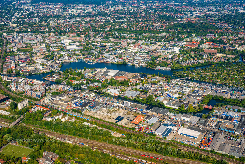 Hamburg_Rothenburgsort_ELS_8088200925 | HAMBURG 20.09.2025 Industrie- und Gewerbegebiet " Großmannstraße " an der Straße Bullenhuser Damm in Hamburg, Deutschland. // Industrial and commercial area " Grossmannstrasse " on street Bullenhuser Damm in Hamburg, Germany. Foto: Martin Elsen