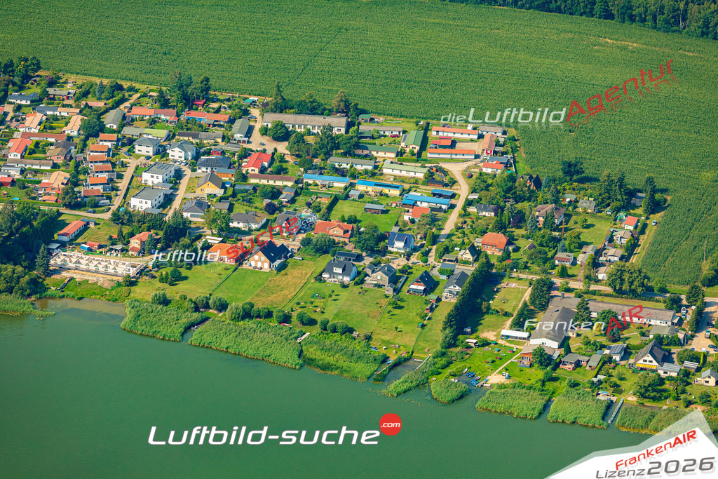 Luftaufnahme Nakenstorf Zurow - Die Luftaufnahme wurde 2025 vom UL-Flugzeug heraus erstellt ( ohne Drohne ) - Hochauflösende Luftaufnahme - für professionelle Ausdrucke geeignet. Die Geschenkidee !Mit Lizenz und Bildrechte bestellbar