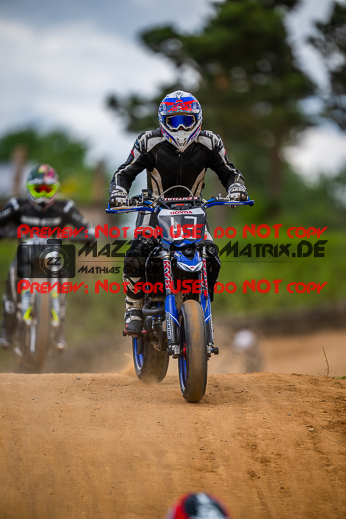 MaZZes_FotoMatrix_220528_5989 | Fotograf Mathias Schmid
Sportfotograf,
Eventfotograf,
Hochzeitsfotograf,
Portraitfotograf