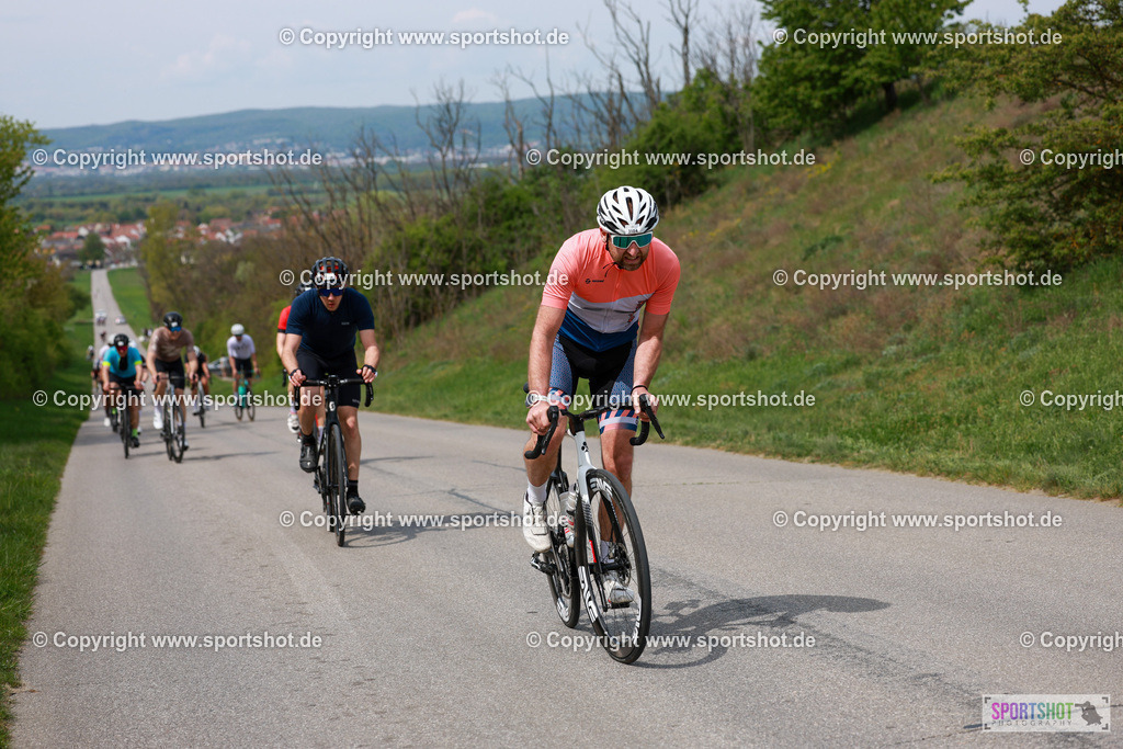 391_AR6_0336 | Neusiedlersee Radmarathon 2026@sportshot_your_pictrs #yourpictures#roadtowm2029 #nrm #neusiedlerseeradmarathon #neusiedlersee #neusiedlerseetourismus #burgenland #mörbisch #nrm26 #burgenlandtourismus #voglundco #poweredbyburgenlandtourismus #radsport #rad #marathon #ucigranfondo #visitburgenland #ucigranfondoworldseries