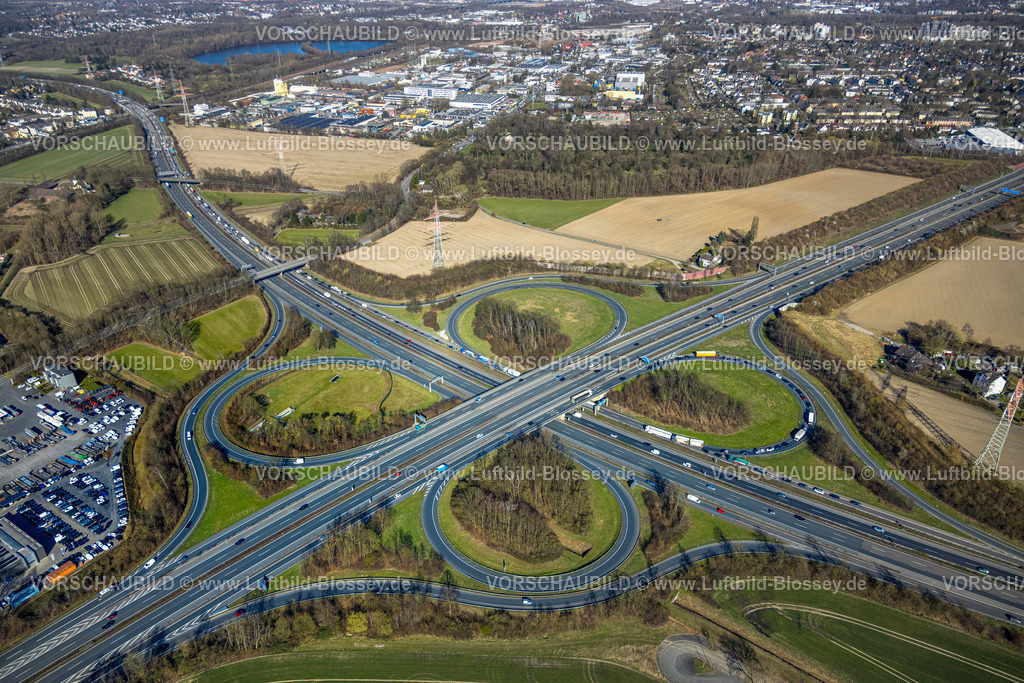 Dortmund250302104 | Luftbild, Autobahnkreuz Castrop-Rauxel-Ost mit Autobahn A45 und A42, Oestrich, Dortmund, Ruhrgebiet, Nordrhein-Westfalen, Deutschland