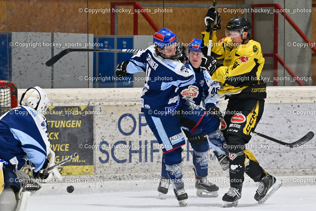 EC Hornets Spittal vs. ESC Steindorf 23.2.2024 | #11 Czechner Sandro ESC Steindorf, #46 Maurer Julian ESC Steindorf, #88 Zauchner Daniel EC Hornets Spittal, EC Hornets Spittal vs. ESC Steindorf 23.2.2024, EC Hornets Spittal vs. ESC Steindorf 23.2.2024 am 23.02.2024 in Spittal an der Drau (Eissportzentrum Spittal), Austria, (Photo by Bernd Stefan)