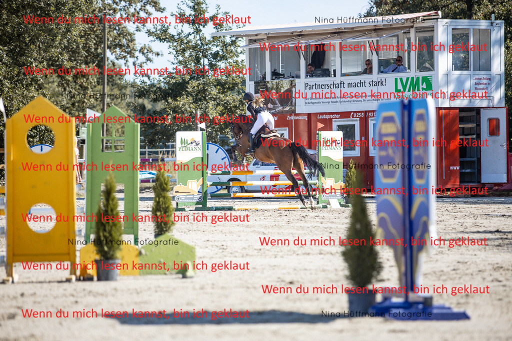 BK1A7148 | Turnierbilder Turnierfotos Nina Hüffmann Turnierfotografie Pferdefotografie Tierzeichnung Haustierzeichnung Pferdezeichnung Hundezeichnung Videograf  - Realisiert mit Pictrs.com