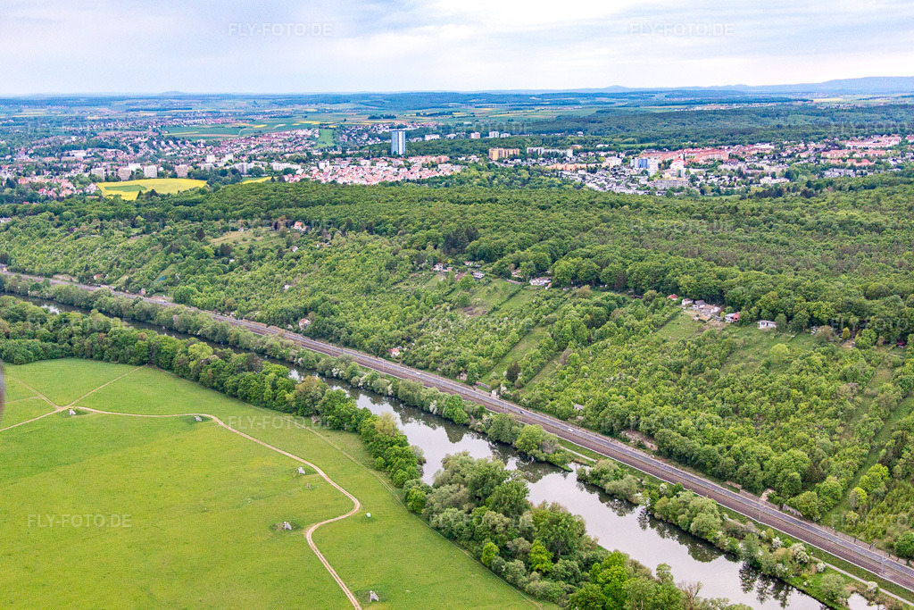 Luftbild: Mainleite und Bismarckhöhe in Schweinfurt im Bundesland Bayern in Deutschland. Foto: IMG_079033.jpg vom 14.05.2015 durch Werner Riehm/FLY-FOTO.de