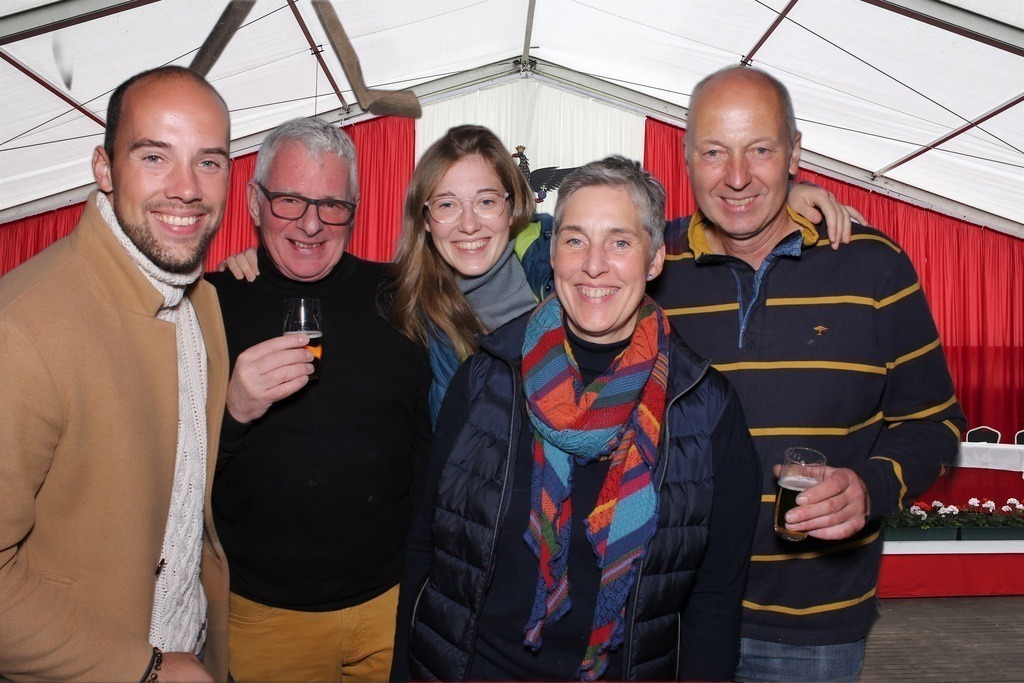 top-top.de 240928-140 | Foto, Video, Fotografie, Videografie, Fotobox, DJ, Discjockey, Musik, Musikbox, Veranstaltung, Photobooth, Amazon, Ebay, Buchtipp, Bestseller, Autor, Verlag, Buch, Wesel, Hamminkeln, NRW, Dinslaken, Rees, Drohne, Hochzeit, Party, Fotobox, Wesel, Fotograf