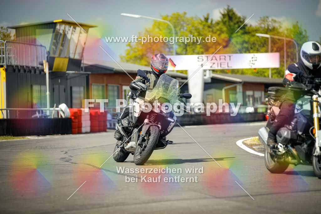 OBK_Mai_Justin_Uwe-10744 | Hier findet Ihr Bilder von Touristenfahrten auf der Nürburgring Nordschleife oder von anderen Veranstaltungen die ich besucht habe. Viel Spass beim Durch Schauen 