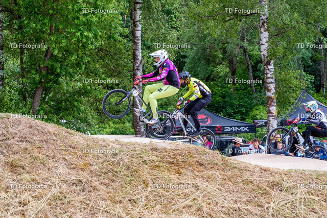 BayBMX2026-05459 | Fotogalerie von Thomas Dettweiler mit Eventbildern und lizenzfreien Fotos. Perfekt als Wandbild, für Büro, Website oder private Nutzung. - Realisiert mit Pictrs.com