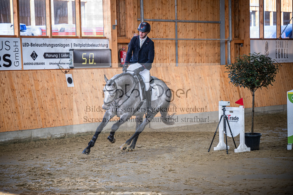 DOS_1025 | Entdecke hochwertige Reitturnierfotos von Foto Oger. Professionell, emotional und authentisch – jetzt Lieblingsmomente im Shop bestellen.Deutschlandweite Turnierfotografie. - Realisiert mit Pictrs.com
