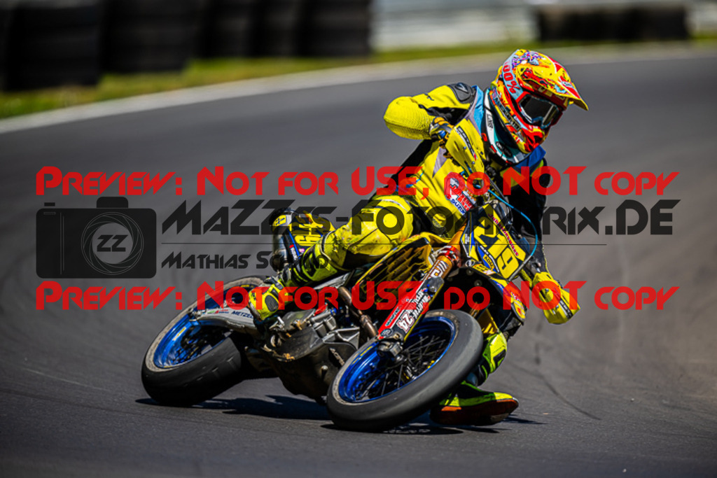 MaZZes_FotoMatrix_220702_8173 | S2