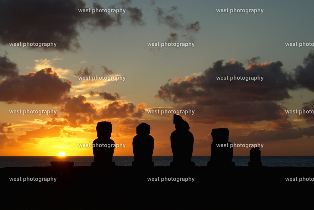 Ahu Tahai sunset 3 - CHI 2011 | west photography - Realisiert mit Pictrs.com