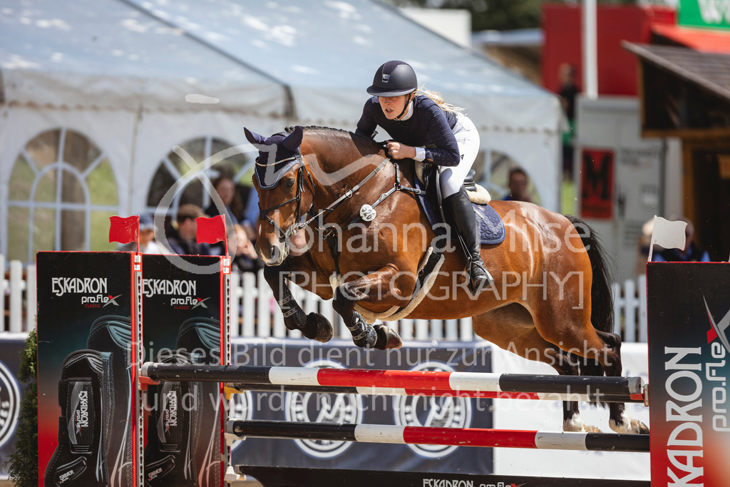 240711_BHO_L-Stil-1-466 | Deine schönsten Turniermomente als professionelle Fotos! Entdecke hochwertige Pferdesport-Fotografie im Online-Shop. Jetzt Fotos finden & bestellen!