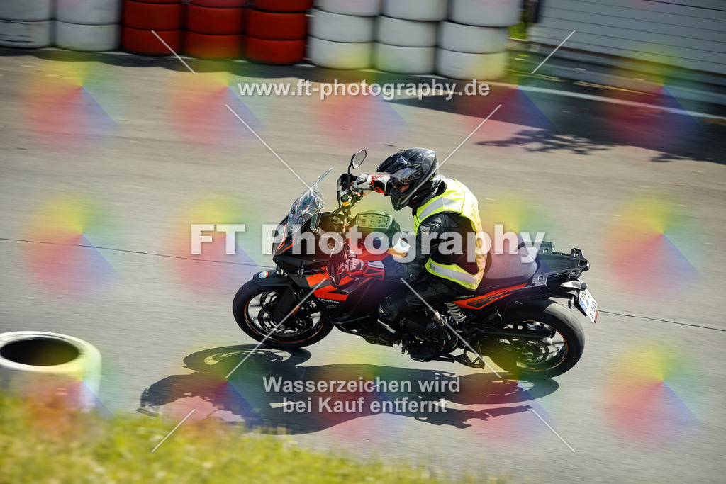 OBK_Mai_Volker_Adam-10637 | Hier findet Ihr Bilder von Touristenfahrten auf der Nürburgring Nordschleife oder von anderen Veranstaltungen die ich besucht habe. Viel Spass beim Durch Schauen 