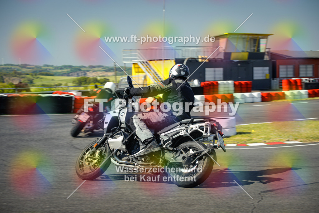 OBK_Mai_Justin_Uwe-10404 | Hier findet Ihr Bilder von Touristenfahrten auf der Nürburgring Nordschleife oder von anderen Veranstaltungen die ich besucht habe. Viel Spass beim Durch Schauen 