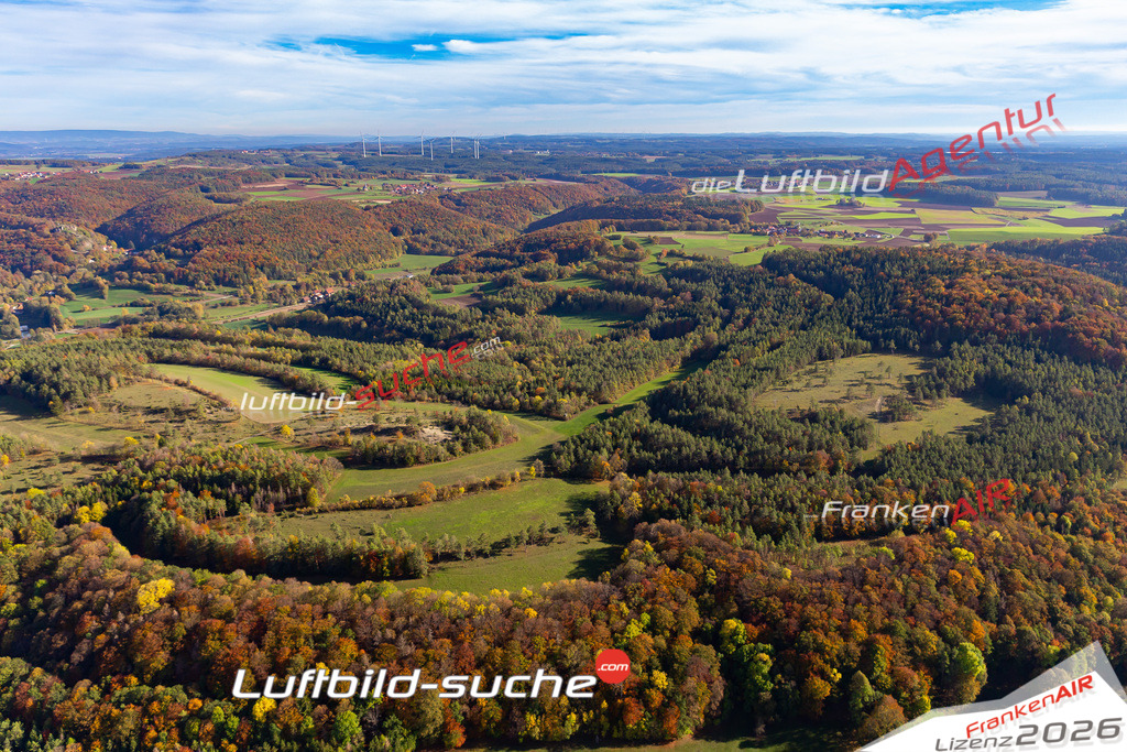Die Luftbildaufnahme Kalkberg - Weismain wurde 2019 mittels Flugzeug (keine Drohne) erstellt. Perfekte Schärfe und Druck- Ergebnisse- Garantiert!