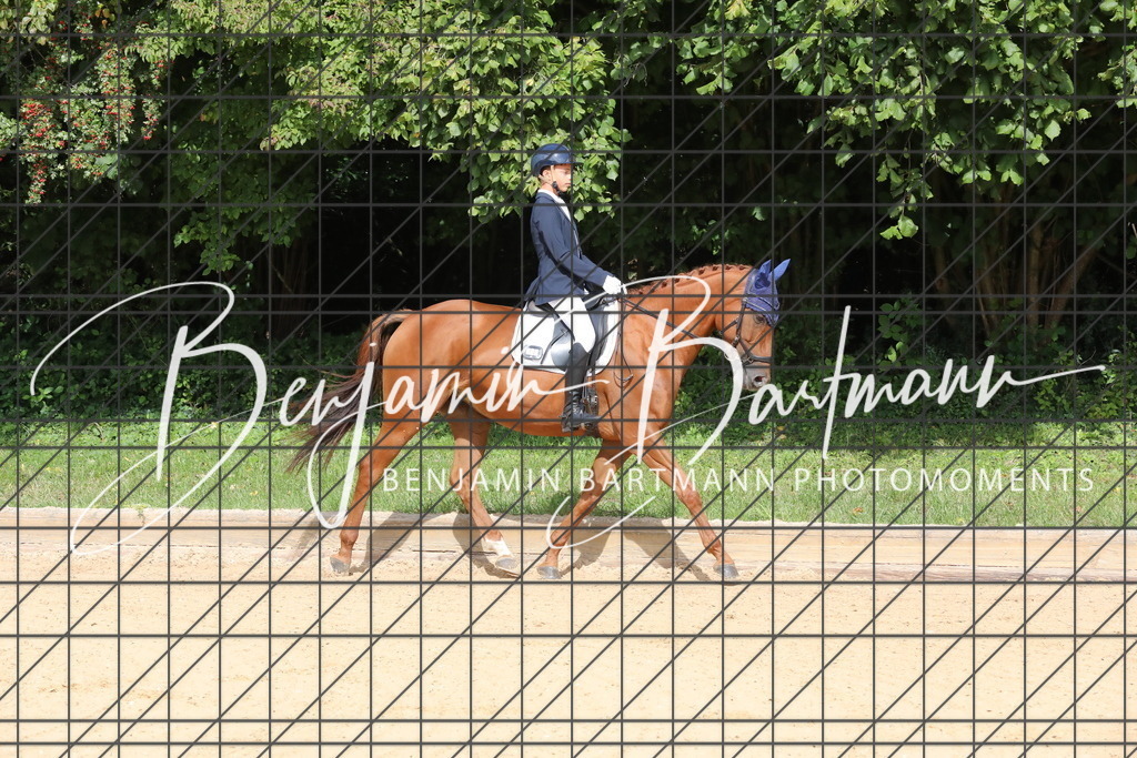 AZ2A2046 | Benjamin Bartmann Photomoments