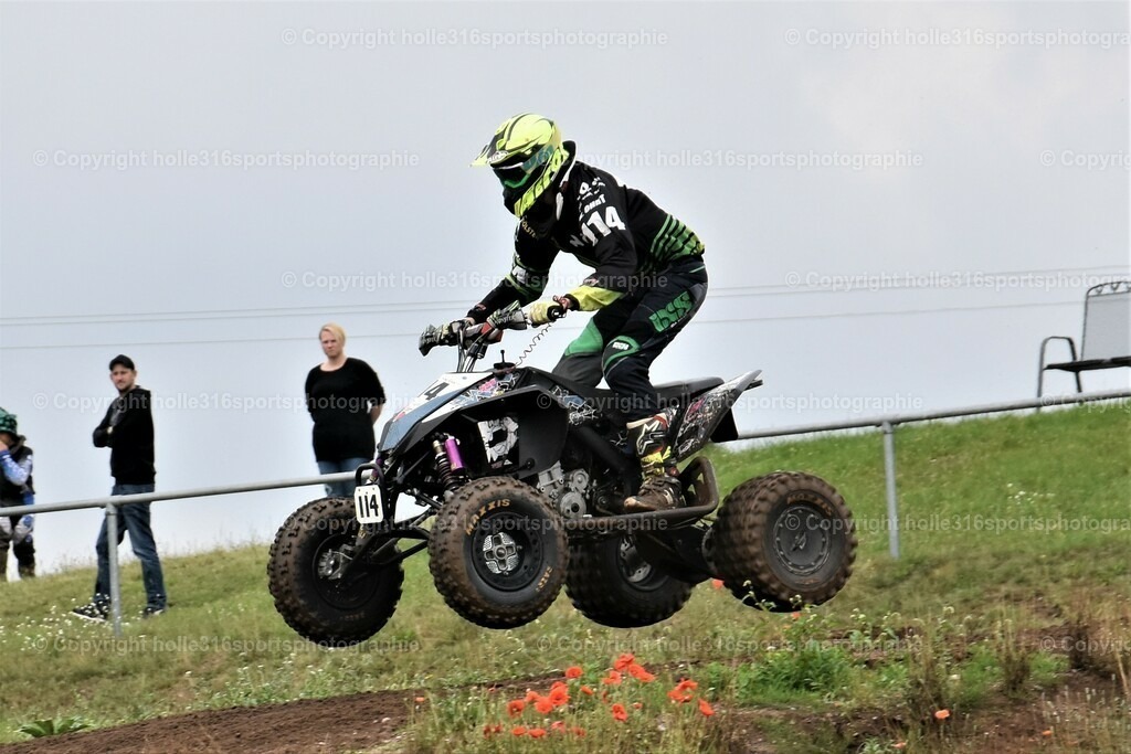 DSC_0176 (2) | Sportfotografie , Motorsport, Motoross, Reitsport, Mointainbike, Enduro,
Landschaft , Outdoor, Eventfotografie, Landschaft, Bilder online bestellen - Realisiert mit Pictrs.com