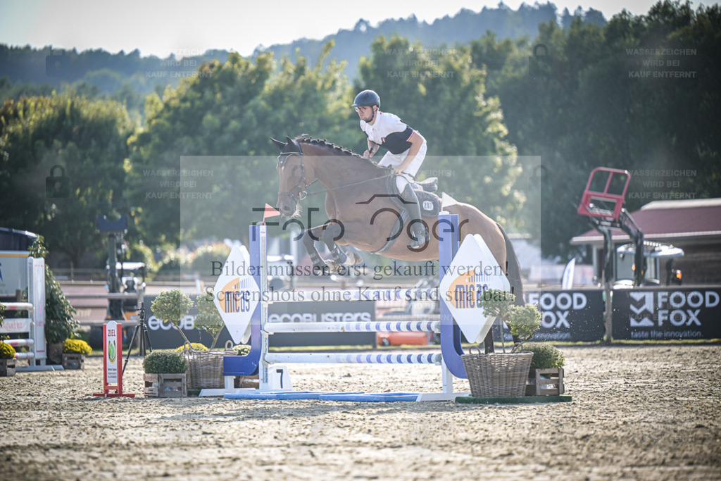 DOS_1348 | Entdecke hochwertige Reitturnierfotos von Foto Oger. Professionell, emotional und authentisch – jetzt Lieblingsmomente im Shop bestellen. - Realisiert mit Pictrs.com