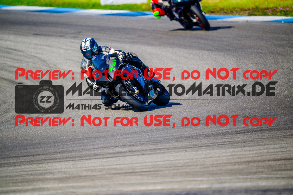 MaZZes_FotoMatrix_240520_6007705_2623 | WEISS