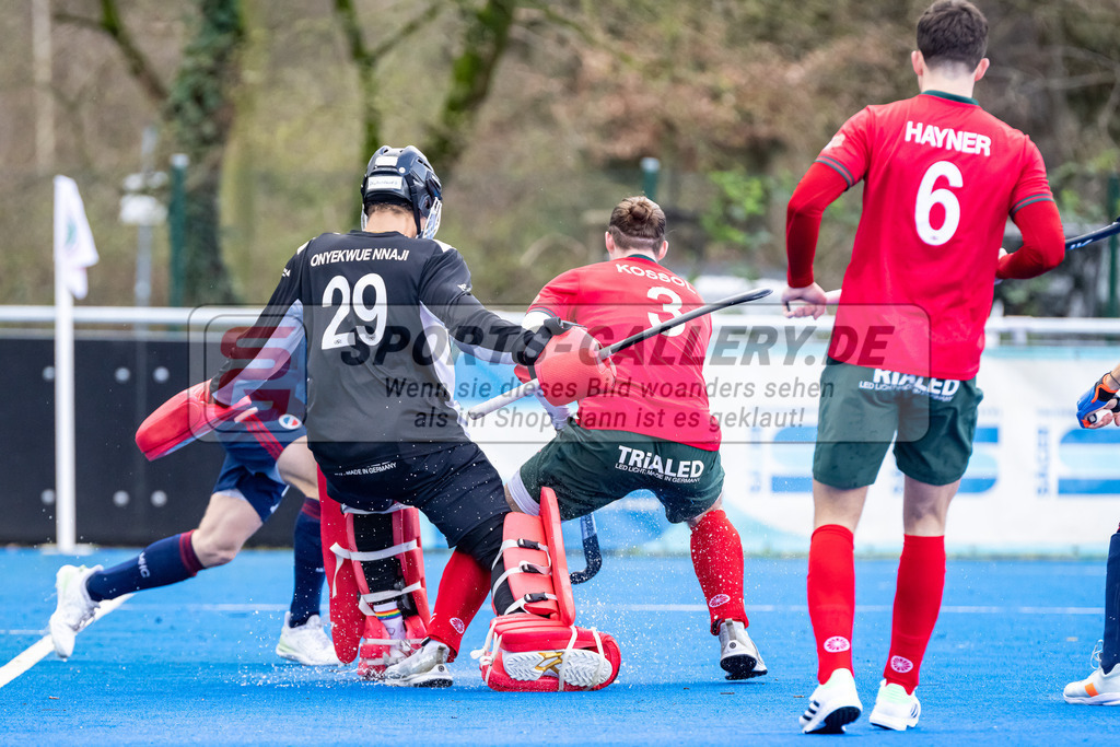 HK_20240323_109897 | 1. Bundesliga Hockey Herren Crefelder HTC - Mannheimer HC am 23.3.2024 Crefelder HTC  Hüttenallee, Krefeld , Joshua Onyekwue Nnaji Torwart ( Crefelder HTC #29 ) , Kossol Timo ( Crefelder HTC #3 ) , Julius Hayner ( Crefelder HTC #6 )