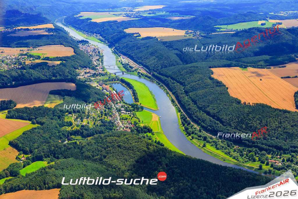 Die Luftaufnahme der Stadt Porschdorf wurde vom UL-Flugzeug heraus erstellt ( keine Drohne )- hohe Auflösung für beste Qualität